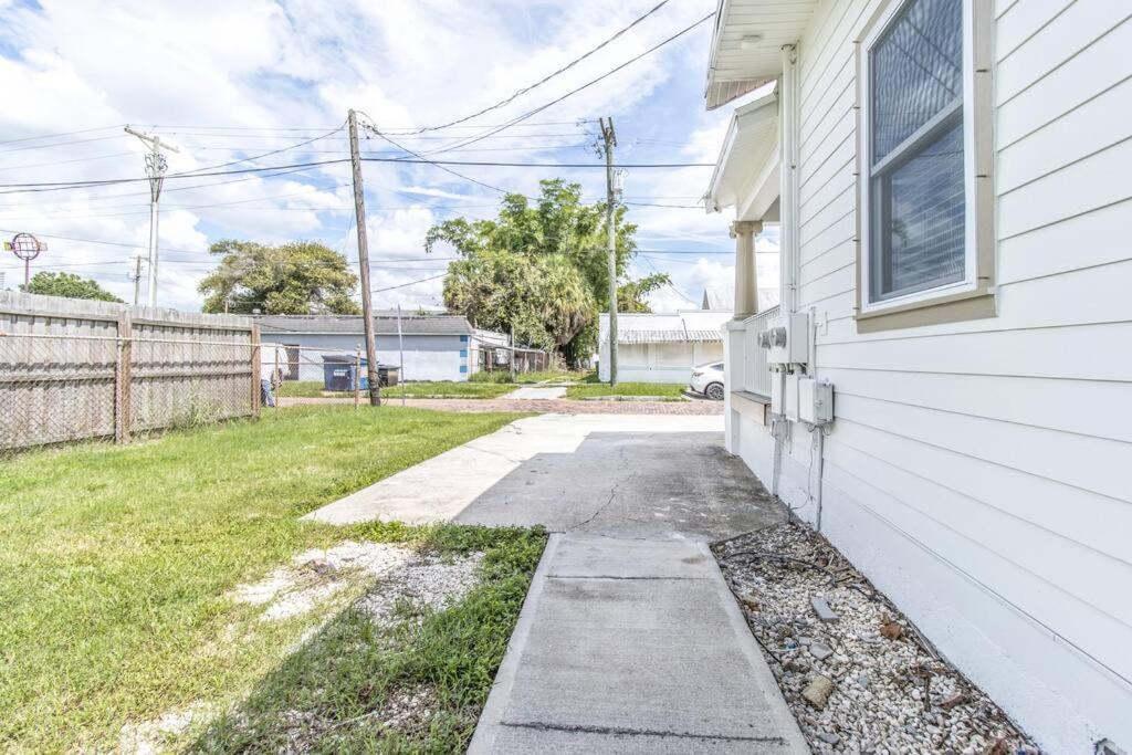 2Br Spacious House In Heart Of West Tampa Eksteriør billede
